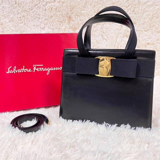 フェラガモ(FERRAGAMO) ハンドバッグ VARA RIBBON