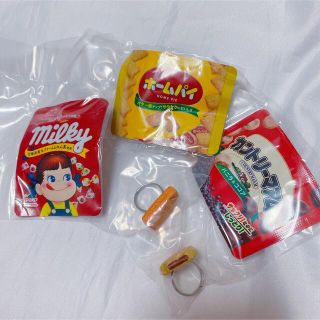 フジヤ(不二家)の不二家 お菓子マスコットりんぐ ガチャ ミルキー カントリーマアム(その他)