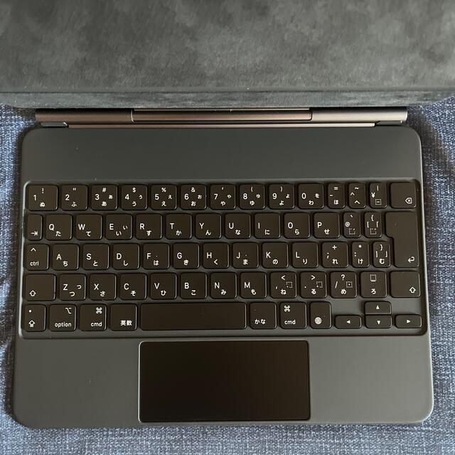 Apple(アップル)のAPPLE Magic Keyboard 11inchi スマホ/家電/カメラのPC/タブレット(その他)の商品写真