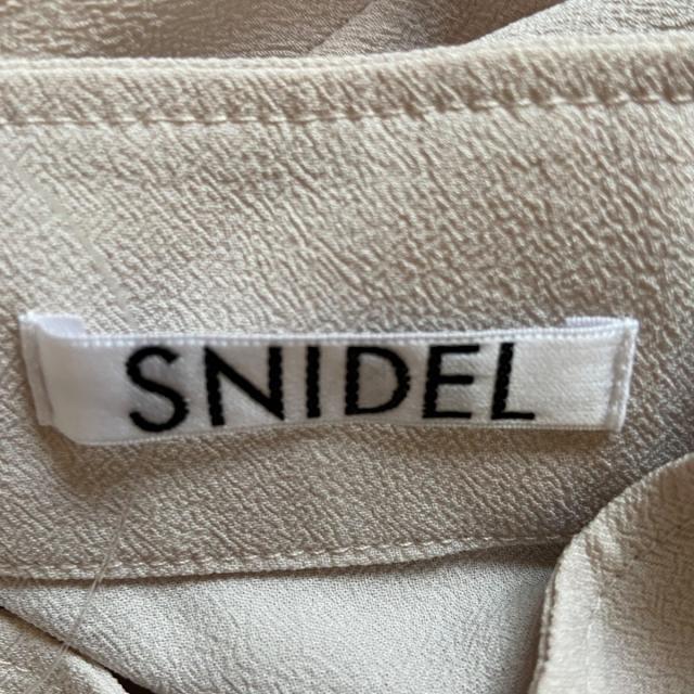 SNIDEL(スナイデル)のスナイデル 半袖シャツブラウス サイズF レディースのトップス(シャツ/ブラウス(半袖/袖なし))の商品写真