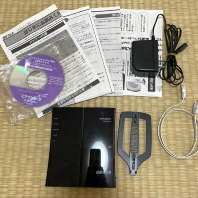 Buffalo(バッファロー)のBUFFALO WHR-G300N 黒 スマホ/家電/カメラのスマホ/家電/カメラ その他(その他)の商品写真