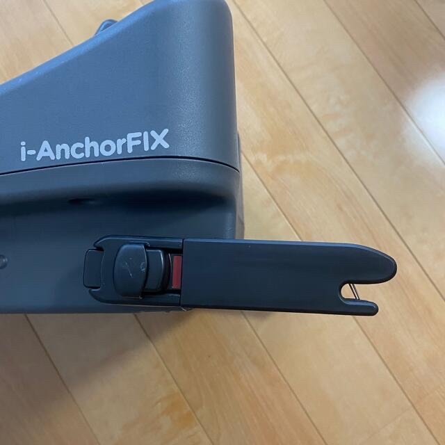 Joieジョイー i-Anchor FIX base キッズ/ベビー/マタニティの外出/移動用品(自動車用チャイルドシート本体)の商品写真