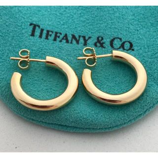 Tiffany & Co. - Tiffany K18YGフープ リング ピアスの通販 by こう ... ティファニー Tiffany & Co. ピアス ツイスト インフィニティ ダイヤモンド K18YG