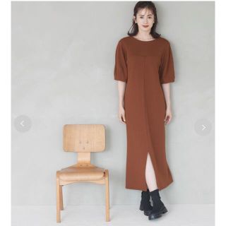 エミアトリエ(emmi atelier)の【新品未使用】emmi atelier デザインカット ワンピース(ロングワンピース/マキシワンピース)