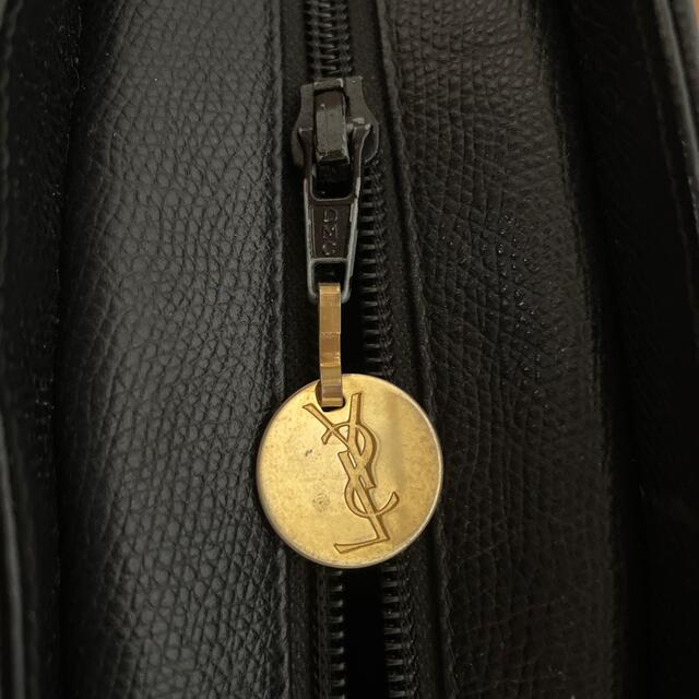 Saint Laurent(サンローラン)のイヴ・サンローラン　唐草模様　革バック レディースのバッグ(ショルダーバッグ)の商品写真