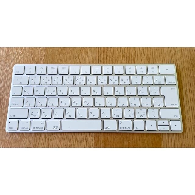 Magic keyboard + Magic Trackpad2 3