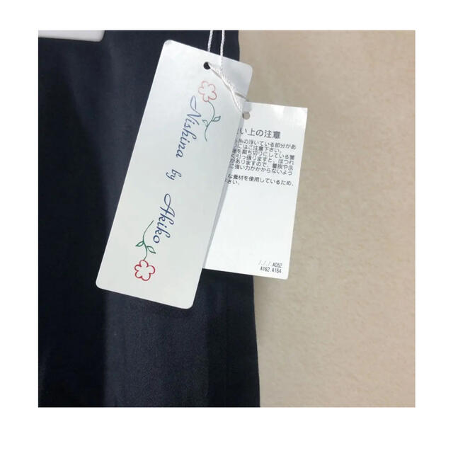 新品♠NISHINA byAKIKO♠レースデザインスカート❣️夏物衣大放出❣️ レディースのスカート(ひざ丈スカート)の商品写真