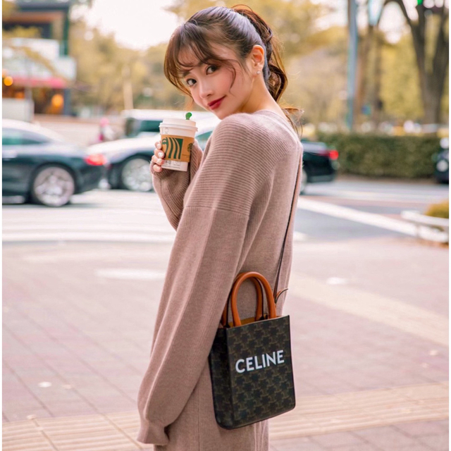 CELINE ミニバーティカルカバ