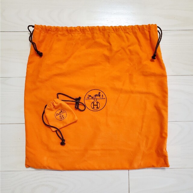 Hermes(エルメス)のエルメス エールバッグ ベージュ 黒 レディースのバッグ(ハンドバッグ)の商品写真