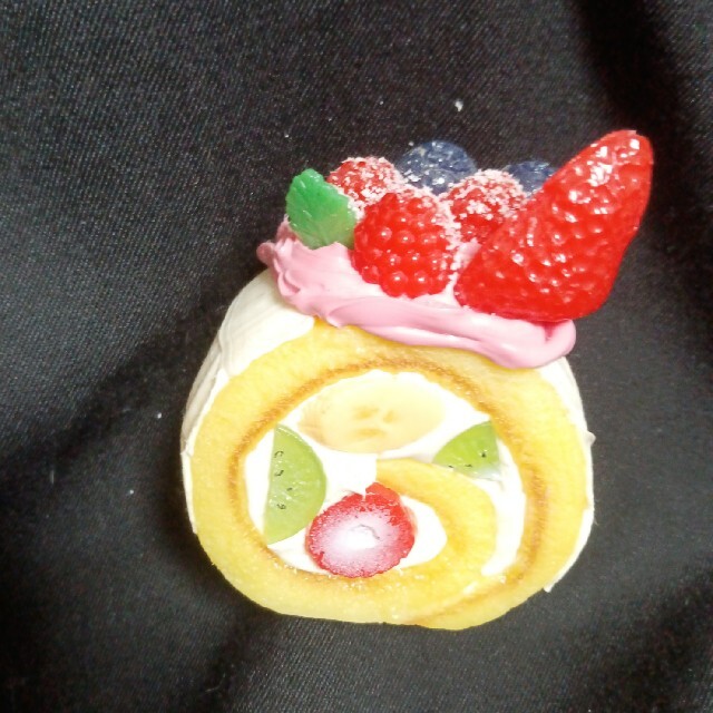 食品サンプル、ロールケーキ、飾り エンタメ/ホビーのおもちゃ/ぬいぐるみ(模型/プラモデル)の商品写真