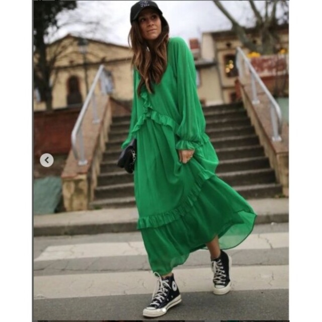 ZARA - ZARA エアリー フリルワンピース Sサイズ グリーンの通販 ZARA - ZARA エアリー フリルワンピース Sサイズ グリーンの通販