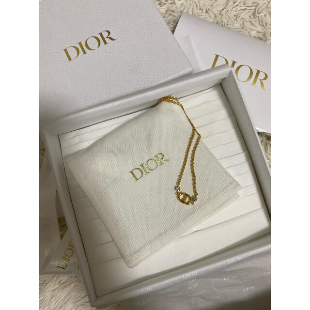 Dior 指輪 シルバーロゴ 箱つき リング | endageism.com