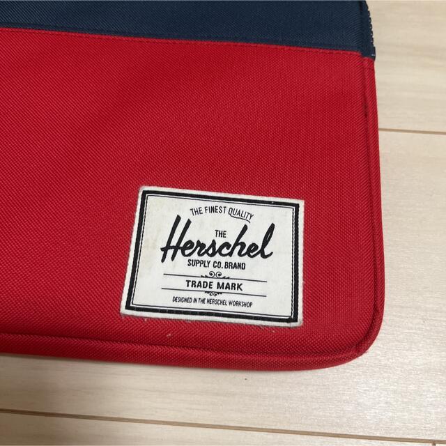 HERSCHEL(ハーシェル)のPCケース　タブレットケース スマホ/家電/カメラのPC/タブレット(PC周辺機器)の商品写真