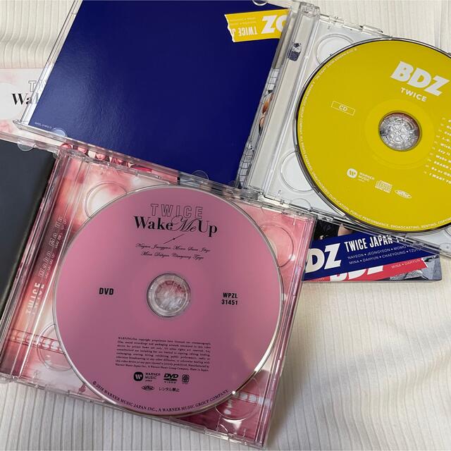 TWICE(トゥワイス)のTWICE Wake Me Up TWICE BDZ エンタメ/ホビーのCD(K-POP/アジア)の商品写真