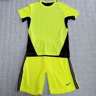 ナイキ(NIKE)のNIKE サッカーウェア上下セット(Jr Mサイズ約130～140cm)(ウェア)