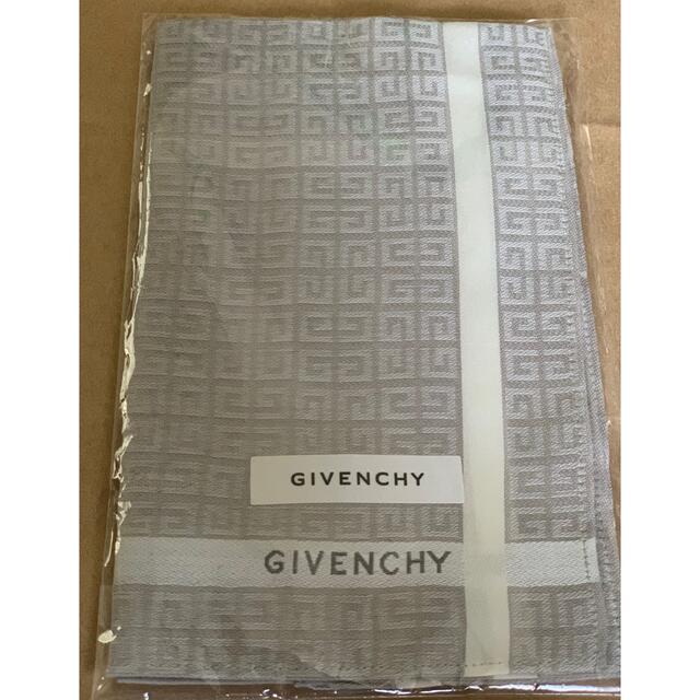 GIVENCHY(ジバンシィ)のジバンシー　ハンカチ メンズのファッション小物(ハンカチ/ポケットチーフ)の商品写真