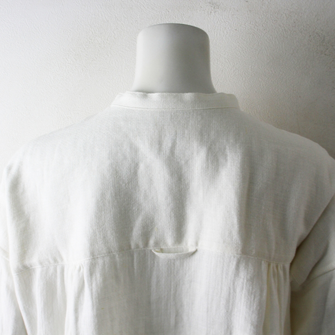 美品 定価4.1万 2021SS Uhr ウーア Side Open Atelier Shirts サイドオープン アトリエシャツ/オフホワイト-.【2400012863705】 レディースのトップス(シャツ/ブラウス(長袖/七分))の商品写真