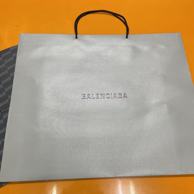 Balenciaga(バレンシアガ)のbalenciaga 特大紙袋 2枚 レディースのバッグ(ショップ袋)の商品写真