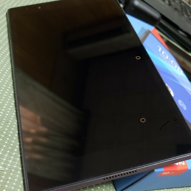 Lenovo TAB4 8 タブレット　Android 5