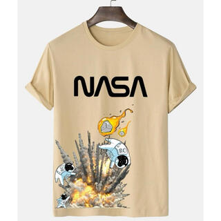 ユニクロ(UNIQLO)の新品未使用　NASA スペースマン　宇宙飛行士　Tシャツ　定価4500円(Tシャツ/カットソー(半袖/袖なし))