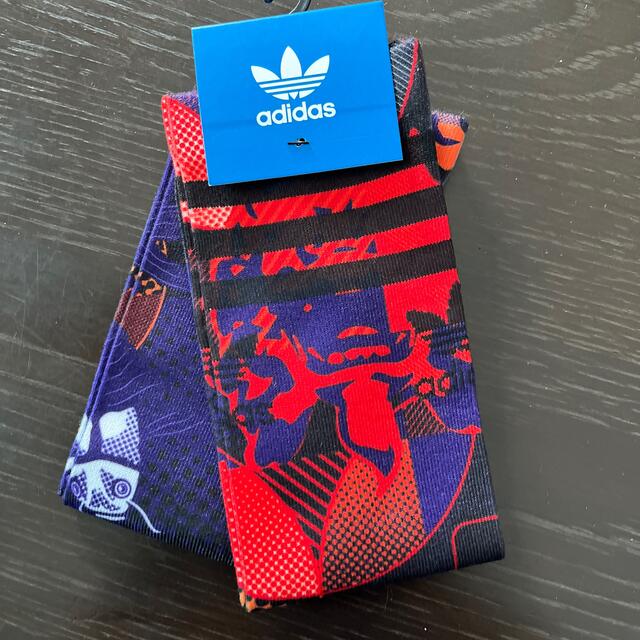 adidas(アディダス)のadidas クルーソックス　22-24 S レディースのレッグウェア(ソックス)の商品写真