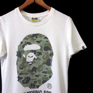 A BATHING APE【アベイシングエイプ】ロゴ\n迷彩　半袖Tシャツ　白