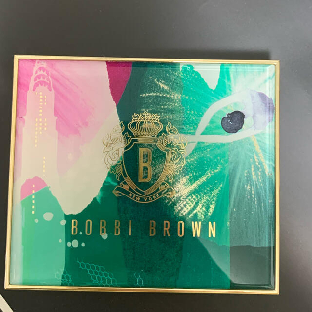 BOBBI BROWN(ボビイブラウン)のボビィブラウン　リュクスアンコールアイシャドウパレット コスメ/美容のベースメイク/化粧品(アイシャドウ)の商品写真