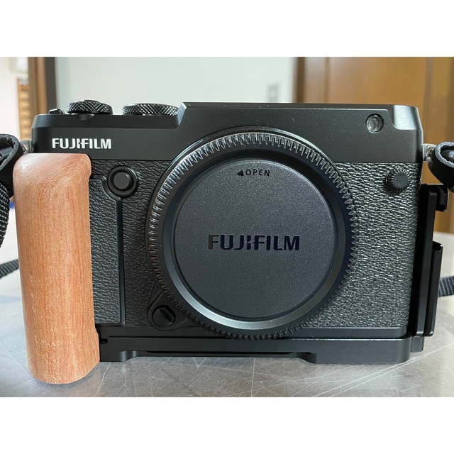 FUJIFILM GFX 50R ショット数708 メーカー保証2023年1月