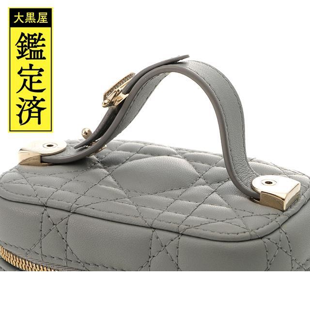 Dior(ディオール)のDIOR デイオール　レディーディオール　マイクロ　ヴァニティ　グレー【430】 レディースのバッグ(ショルダーバッグ)の商品写真