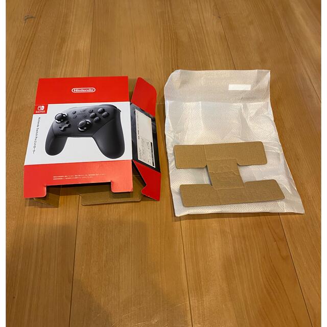 ニンテンドースイッチ　プロコン　コントローラー　空箱 エンタメ/ホビーのエンタメ その他(その他)の商品写真