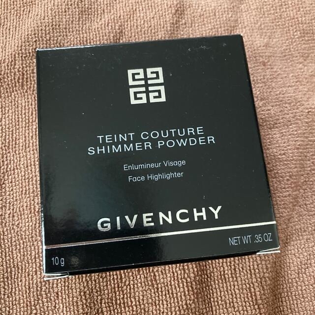 GIVENCHY(ジバンシィ)のタンクチュールシマーパウダー02 コスメ/美容のベースメイク/化粧品(フェイスパウダー)の商品写真