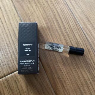 トムフォード(TOM FORD)のトムフォード　ウード・ウッド　オードパルファムスプレー　2mL(香水(女性用))