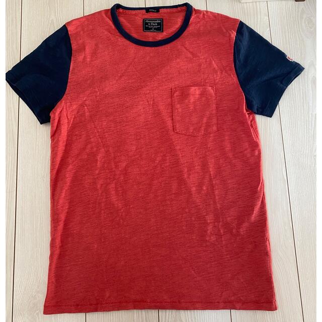 Abercrombie&Fitch(アバクロンビーアンドフィッチ)のアバクロ　Tシャツ　Tシャツ メンズのトップス(Tシャツ/カットソー(半袖/袖なし))の商品写真