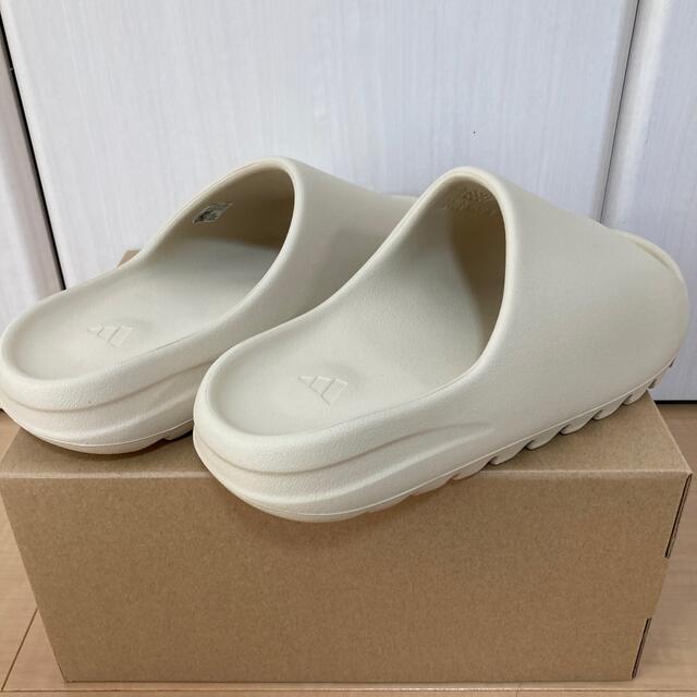 adidas(アディダス)のadidas YEEZY Slide "Bone" メンズの靴/シューズ(サンダル)の商品写真
