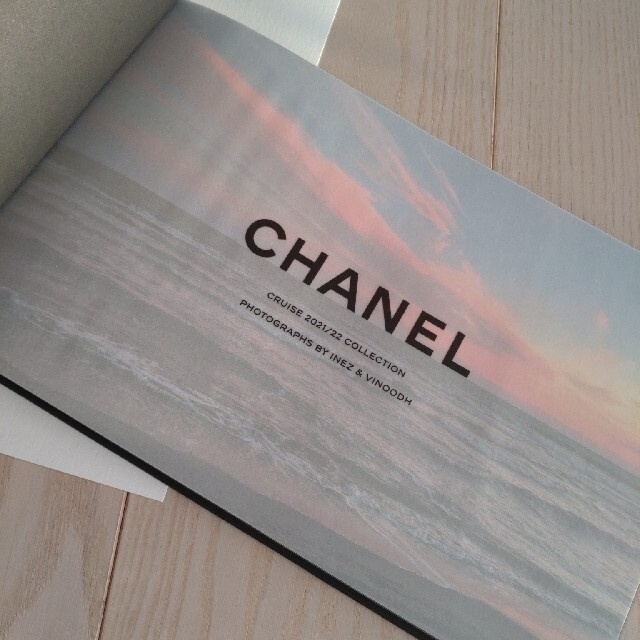 CHANEL(シャネル)のCHANEL コレクションBOOK 3冊✨ エンタメ/ホビーの雑誌(ファッション)の商品写真