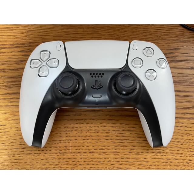 SONY(ソニー)のPlayStation5 デジタル・エディション CFI-1000B01 エンタメ/ホビーのゲームソフト/ゲーム機本体(家庭用ゲーム機本体)の商品写真