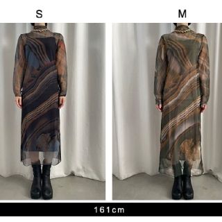 アメリヴィンテージ(Ameri VINTAGE)のCROOKED STRATUM SHEER DRESS　グリーン(ロングワンピース/マキシワンピース)