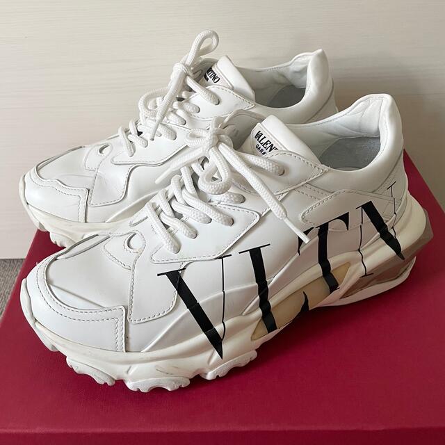 専用⭐︎新品⭐︎valentino⭐︎スニーカー⭐︎VLTN⭐︎約85000円