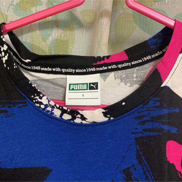 PUMA(プーマ)のさおり様専用　PUMA  ペイントプリントTシャツ レディースのトップス(Tシャツ(半袖/袖なし))の商品写真