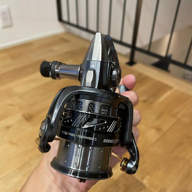 AbuGarcia(アブガルシア)のRevo ALX THETA 2500S スポーツ/アウトドアのフィッシング(リール)の商品写真