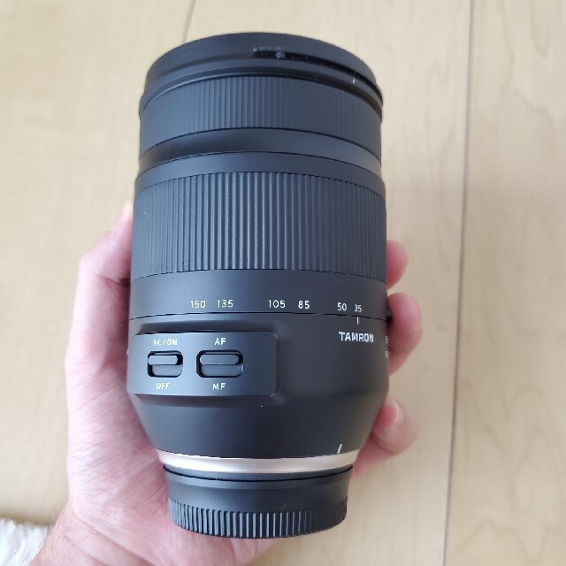 TAMRON(タムロン)の【美品】TAMRON 35-150mm F/2.8-4 Di VC 　Nikon スマホ/家電/カメラのカメラ(レンズ(ズーム))の商品写真