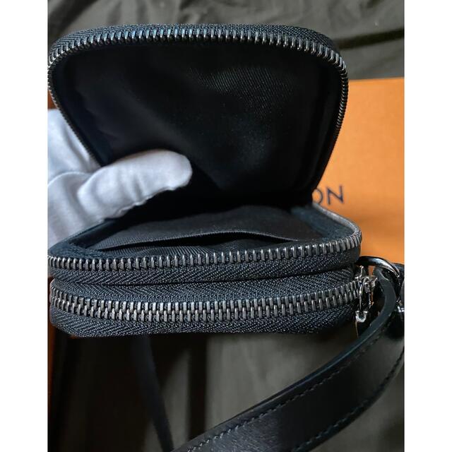 LOUIS VUITTON モノグラム エクリプス ダブル・フォン ポーチ LOUIS VUITTON モノグラム エクリプス ダブル・フォン ポーチ