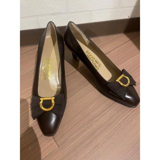 サルヴァトーレフェラガモ(Salvatore Ferragamo)のSalvatore Ferragamo  パンプス(ハイヒール/パンプス)