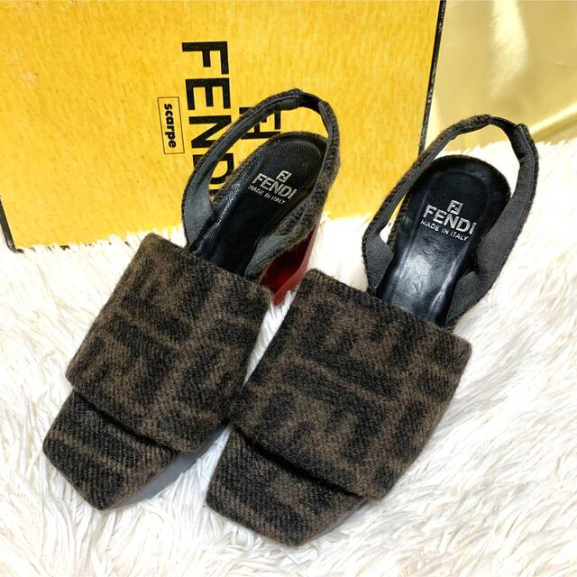 【良品】FENDI zukka ズッカ柄 レザー サンダルミュール