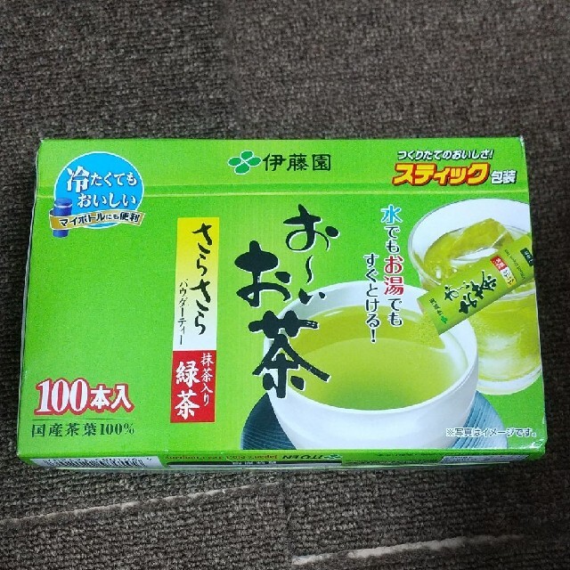 伊藤園(イトウエン)の伊藤園 おーいお茶 粉末タイプ スティック 100本入り1箱 食品/飲料/酒の飲料(茶)の商品写真