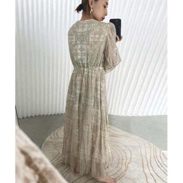 Ameri VINTAGE(アメリヴィンテージ)のMEDI PALACE EMBROIDERY DRESS レディースのワンピース(ロングワンピース/マキシワンピース)の商品写真