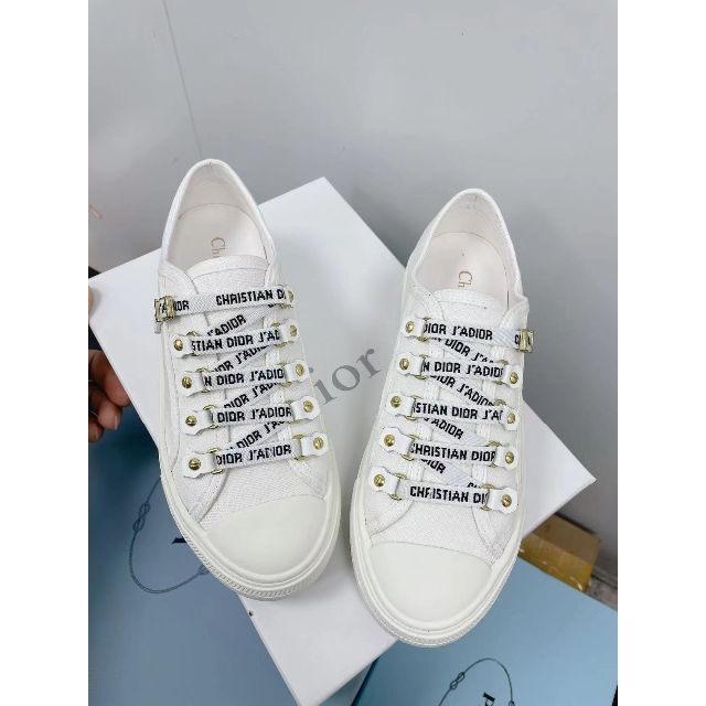 ディオール スニーカー 入荷しました inspektorat.madiunkota.go.id