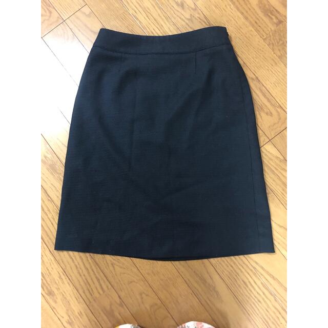 anySiS(エニィスィス)のタイトスカート ダークネイビー　サイズ2 レディースのスカート(ひざ丈スカート)の商品写真