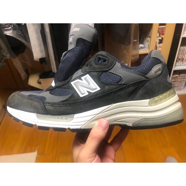 New Balance(ニューバランス)のニューバランス M992GG NAVY　USA製　サイズ27cm メンズの靴/シューズ(スニーカー)の商品写真