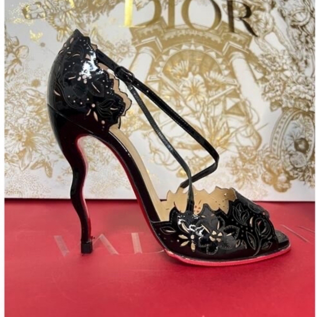メーカー直売】 Christian Louboutin ブラック サンダル ルブタン メーカー直売】 Christian Louboutin ブラック サンダル ルブタン